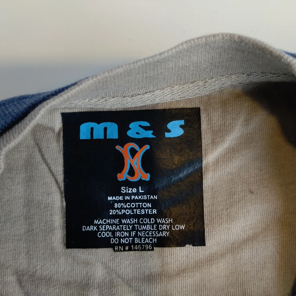 Shirt - Picture 2 of 4